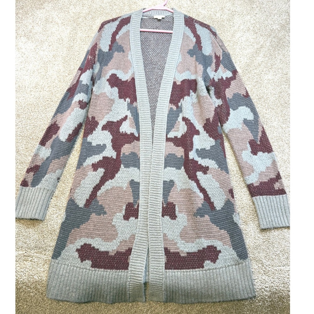 Item & Thread Womens Camo Longline Cardigan Grey Burgundy M Grunge Cozy Boho Med